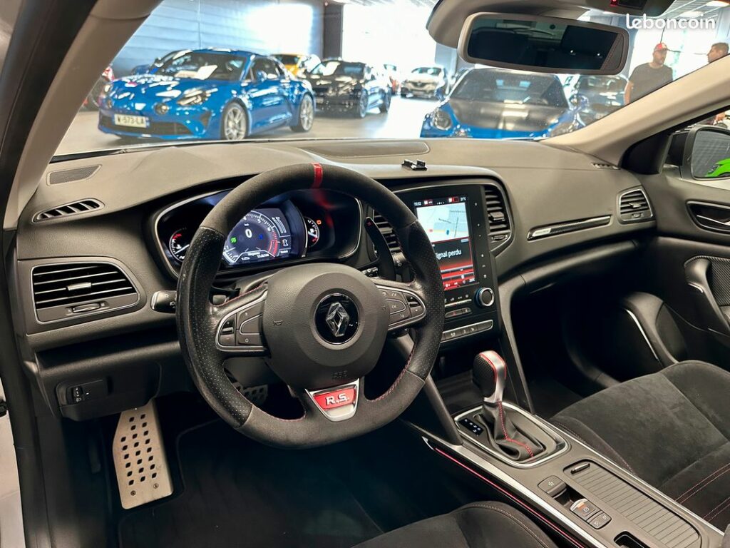 Renault Megane 4 RS Trophy — photo 5