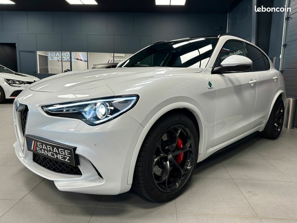 Alfa Romeo Stelvio Quadrifoglio — photo 10