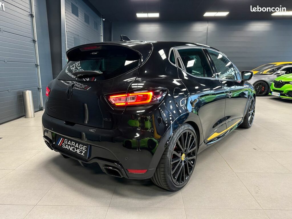 Renault Clio 4 RS18 — photo 4