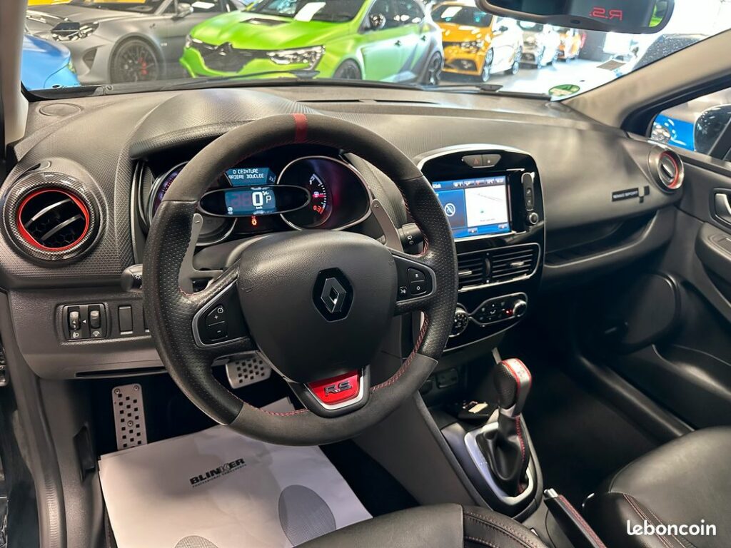 Renault Clio 4 RS18 — photo 2