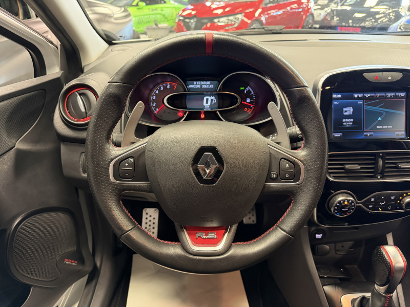 Renault CLIO IV RS Trophy — photo 16