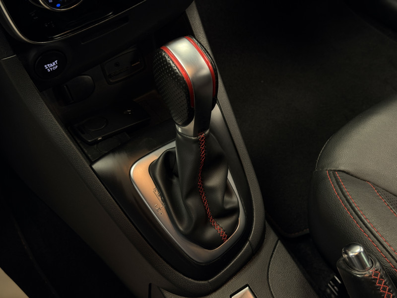 Renault CLIO IV RS Trophy — photo 19