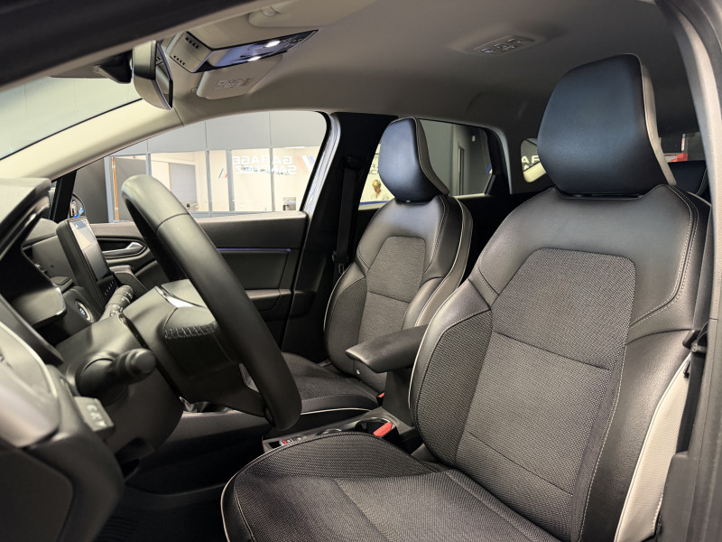 Renault CAPTUR II Intens — photo 13
