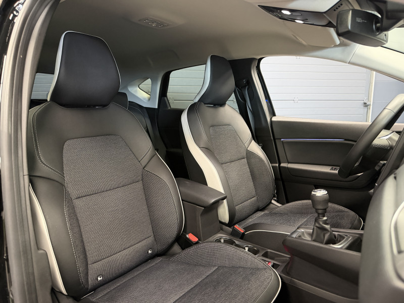 Renault CAPTUR II Techno — photo 14
