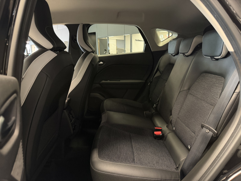 Renault CAPTUR II Techno — photo 18