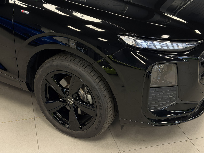 Audi Q3 S Line — photo 7
