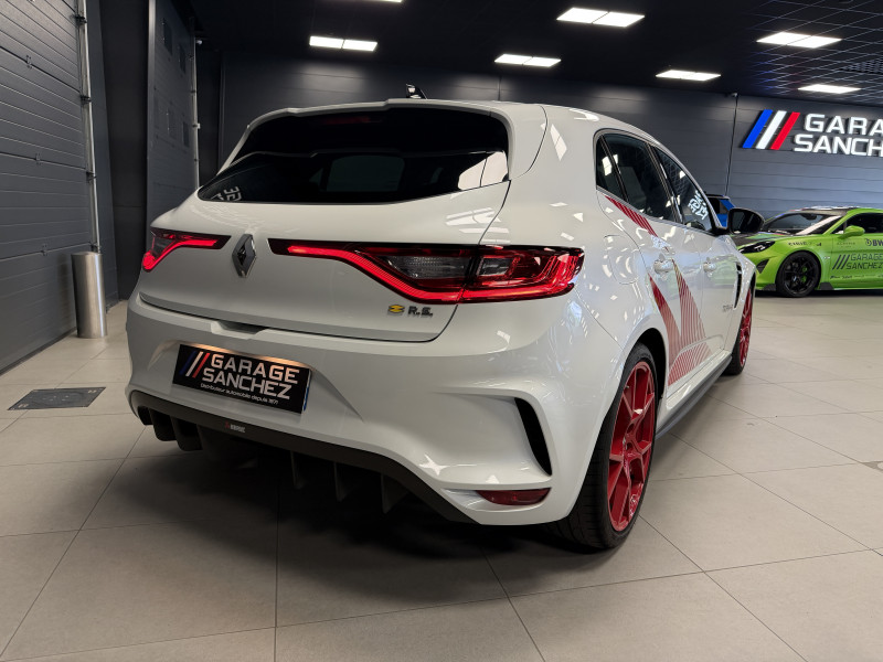Renault MEGANE IV RS TROPHY-R — photo 3