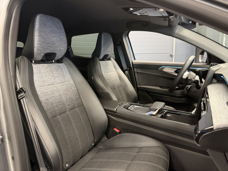 Renault AUSTRAL Techno E-Tech Hybrid — photo 14