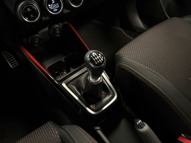 Suzuki SWIFT Sport — photo 16