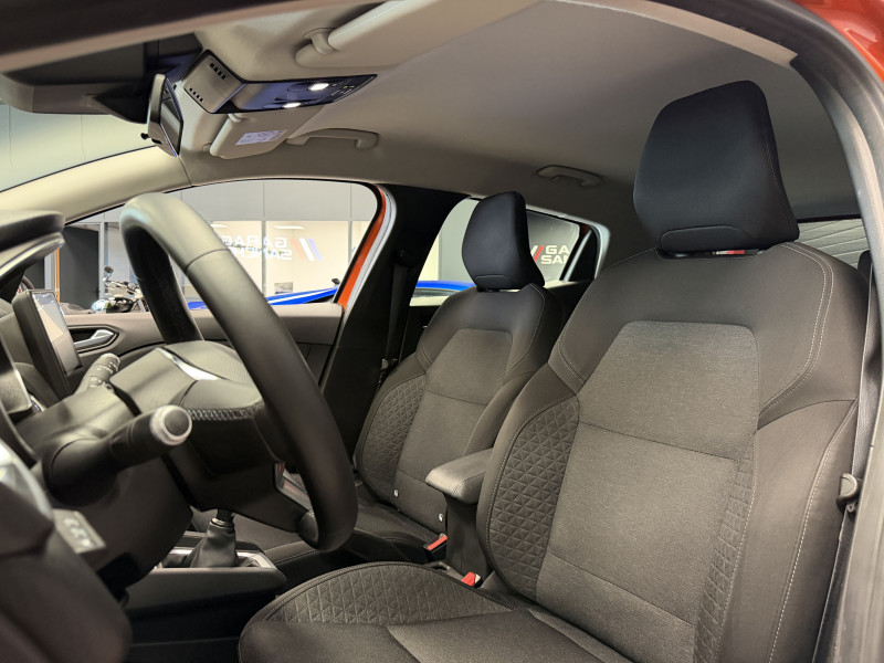 Renault CLIO V Business — photo 13