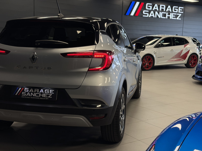 Renault CAPTUR II Intens — photo 8