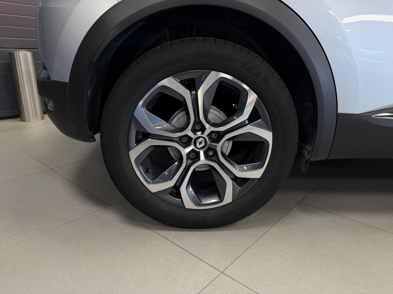 Renault CAPTUR II Intens — photo 10
