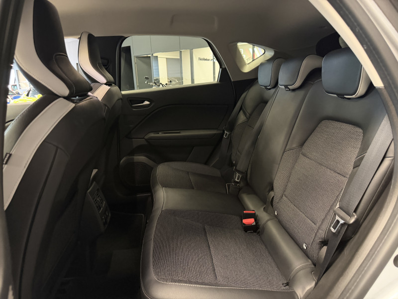 Renault CAPTUR II Intens — photo 18