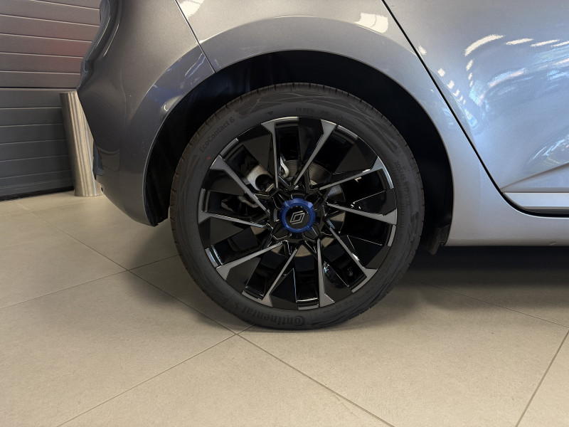 Renault CLIO V Esprit Alpine E-Tech Hybrid — photo 11