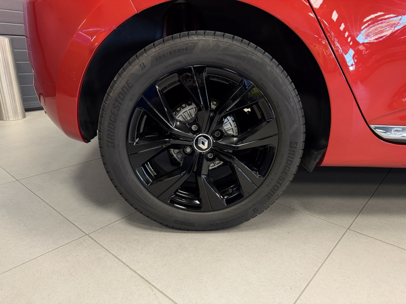 Renault CLIO V Limited — photo 10