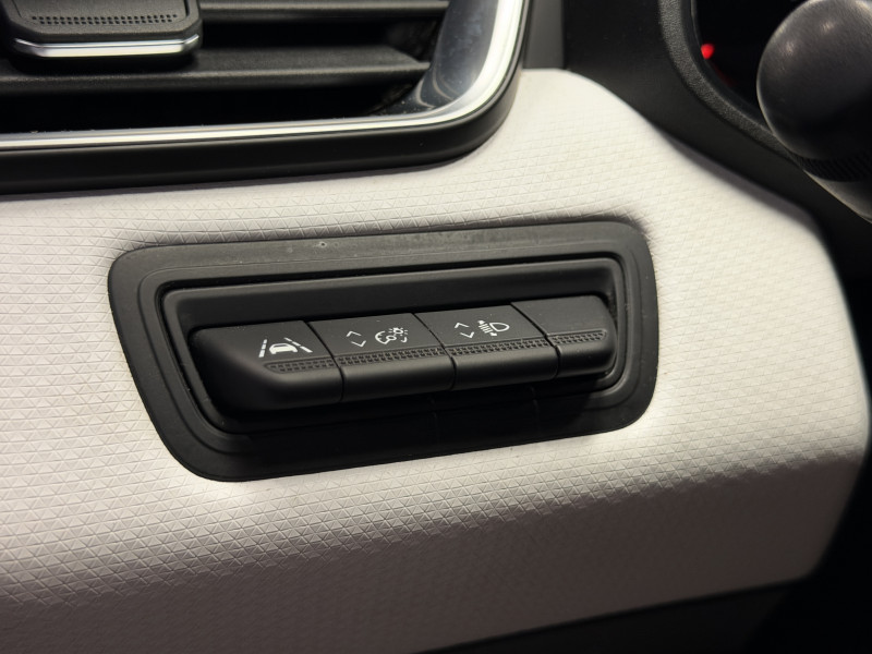 Renault CLIO V Limited — photo 19