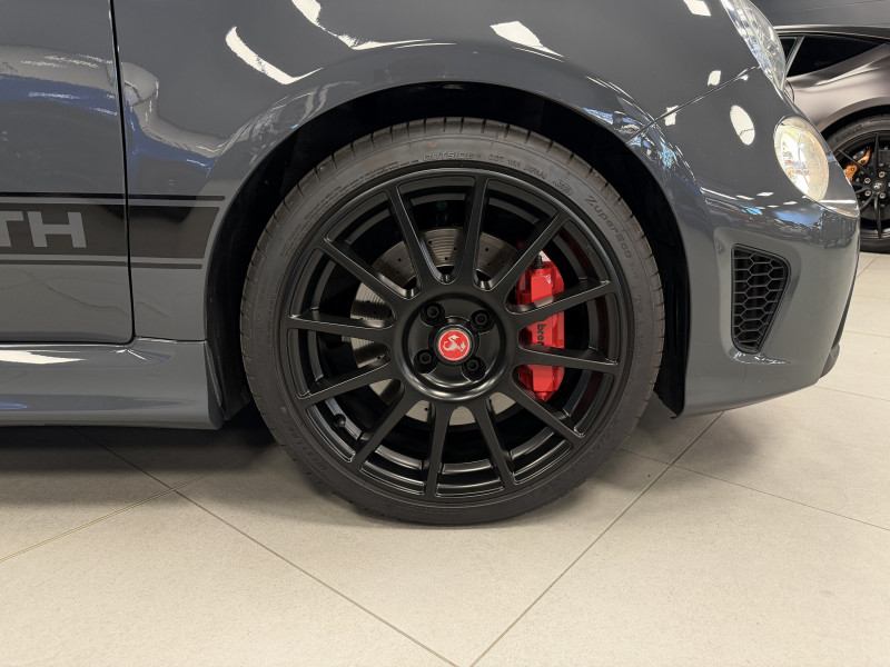Abarth 500 595 Competizione — photo 12