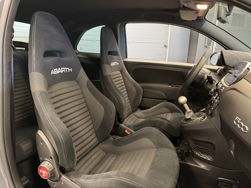 Abarth 500 595 Competizione — photo 17