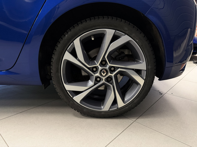 Renault MEGANE IV GT — photo 11