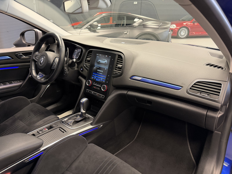 Renault MEGANE IV GT — photo 16