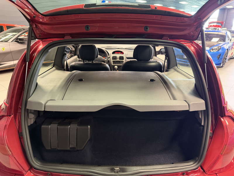 Renault CLIO II — photo 18