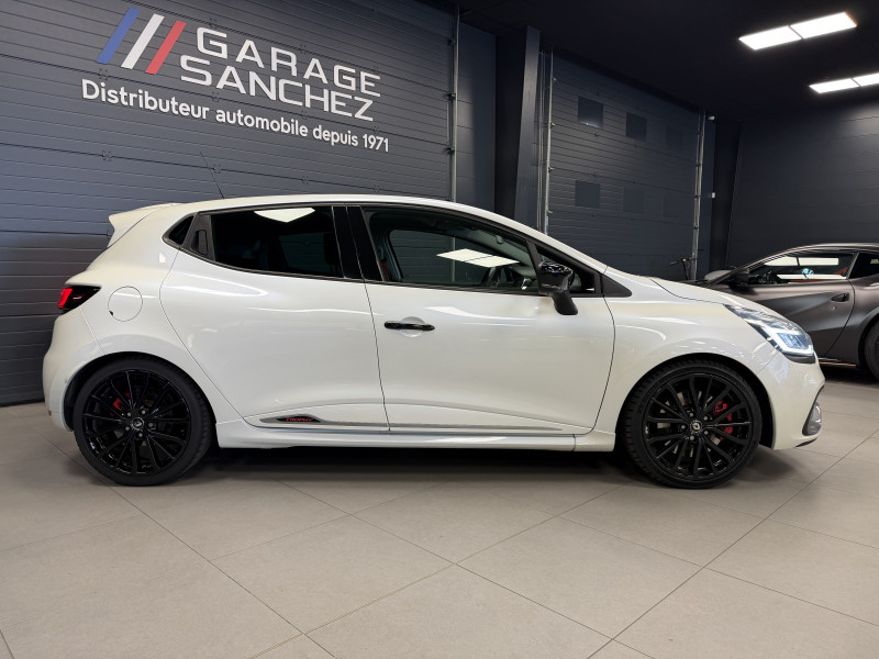 Renault CLIO IV RS Trophy — photo 6