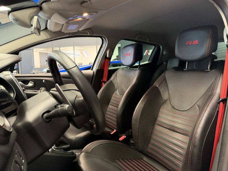Renault CLIO IV RS Trophy — photo 12