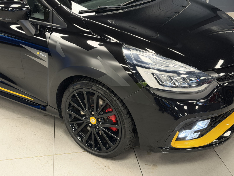 Renault CLIO IV RS 18 — photo 7