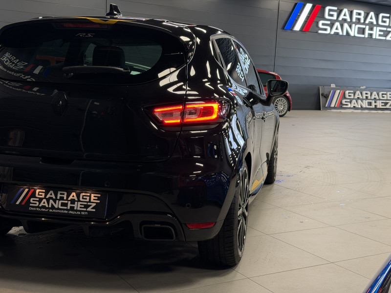 Renault CLIO IV RS 18 — photo 8