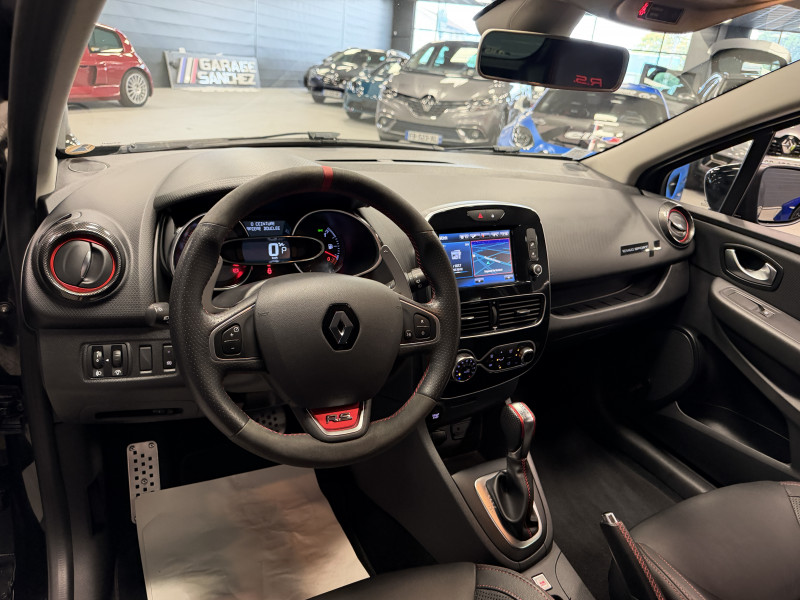 Renault CLIO IV RS 18 — photo 15