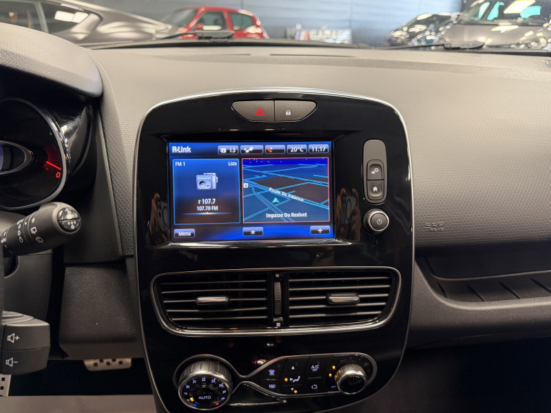 Renault CLIO IV RS 18 — photo 19