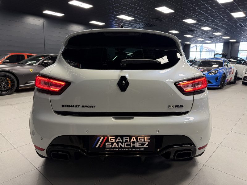 Renault CLIO IV RS Trophy — photo 5