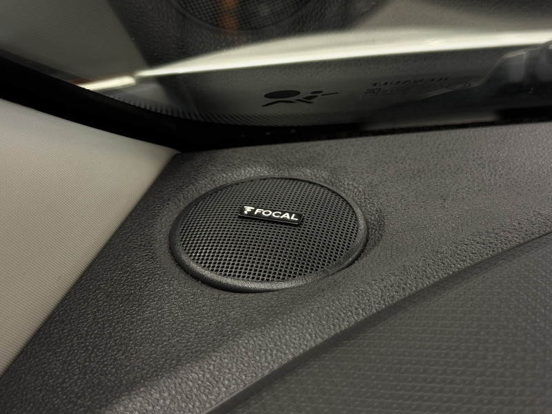 Renault CLIO IV RS Trophy — photo 18