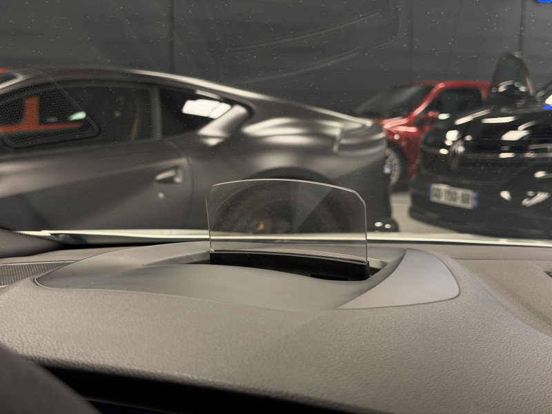 Renault MEGANE IV RS — photo 20