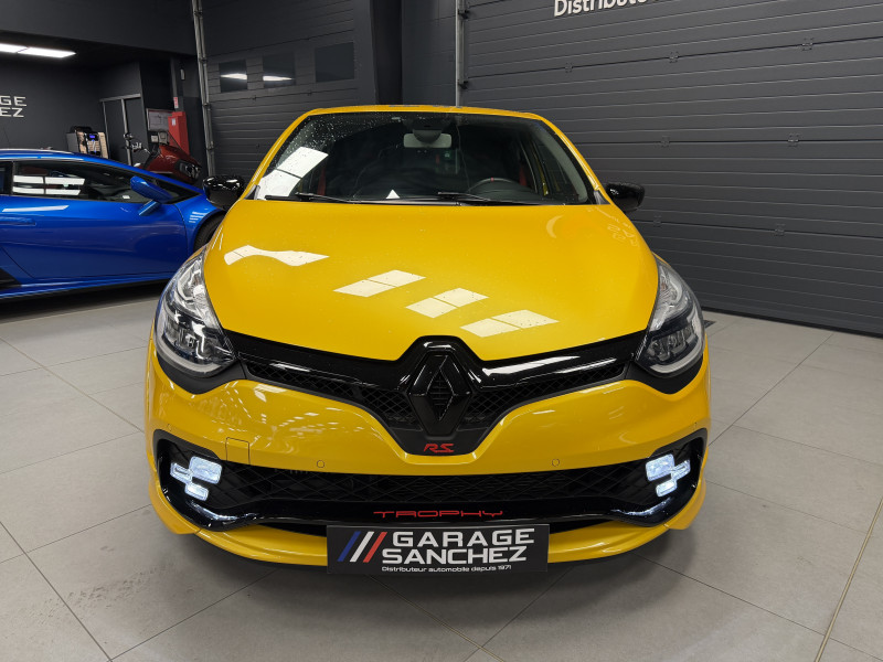 Renault CLIO IV RS Trophy — photo 4