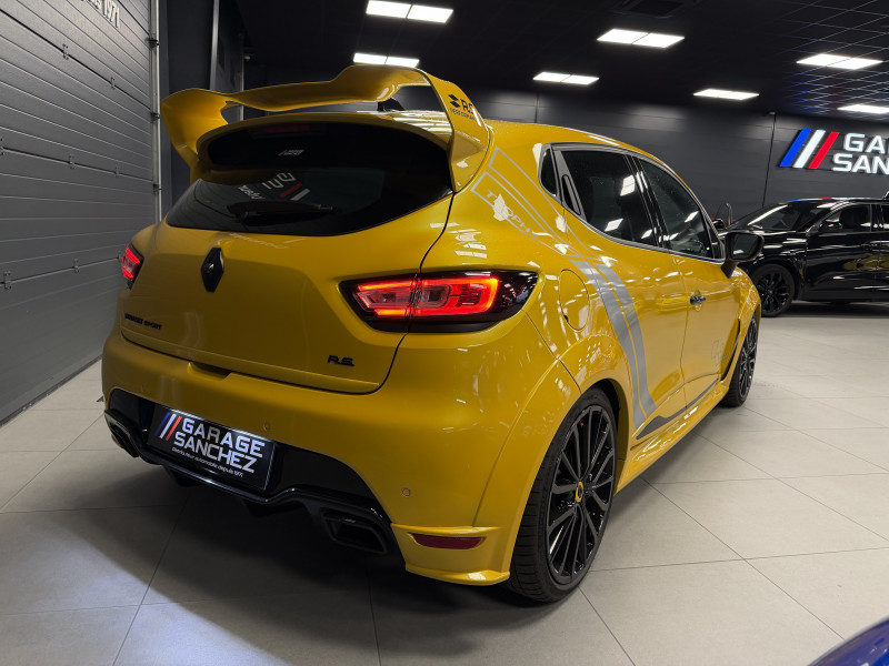 Renault CLIO IV RS Trophy — photo 3
