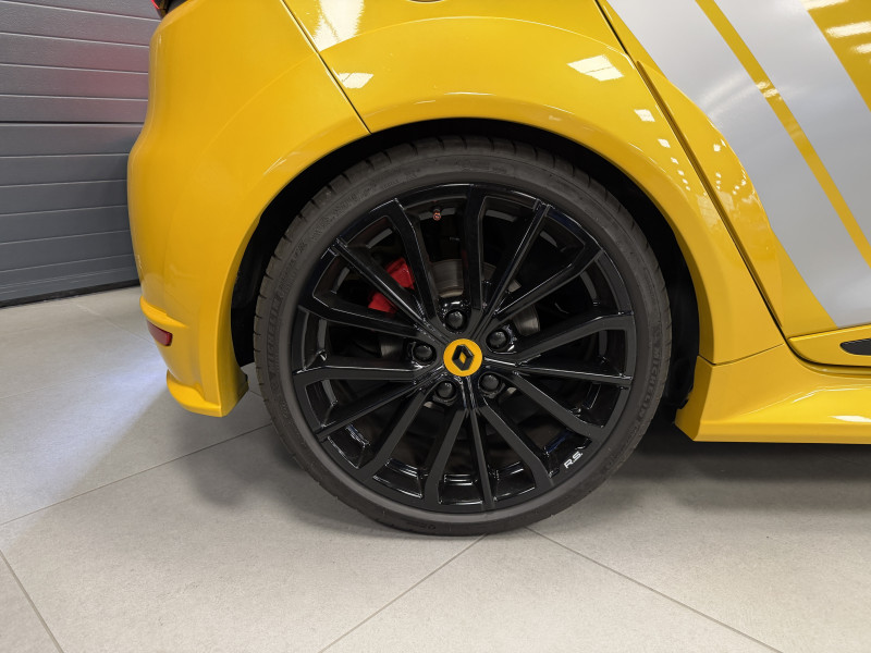 Renault CLIO IV RS Trophy — photo 11
