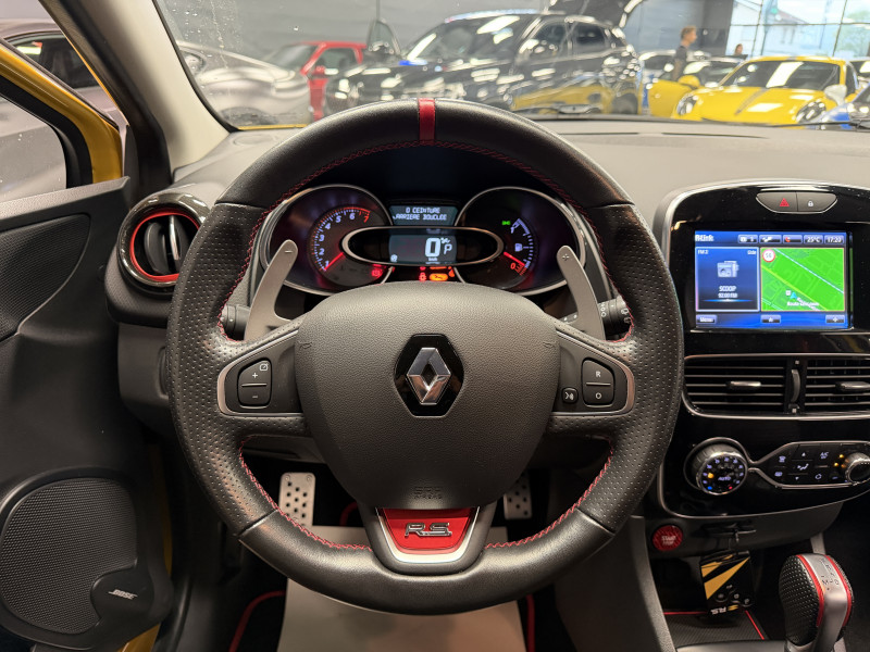 Renault CLIO IV RS Trophy — photo 18