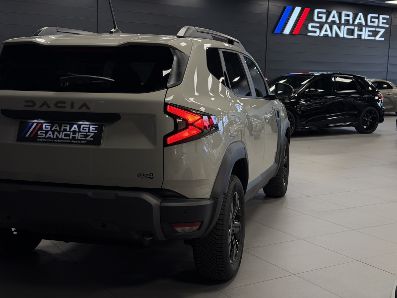 Dacia DUSTER Extreme 4x4 HYBRID-G — photo 8