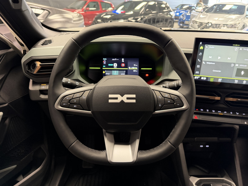 Dacia DUSTER Extreme 4x4 HYBRID-G — photo 18