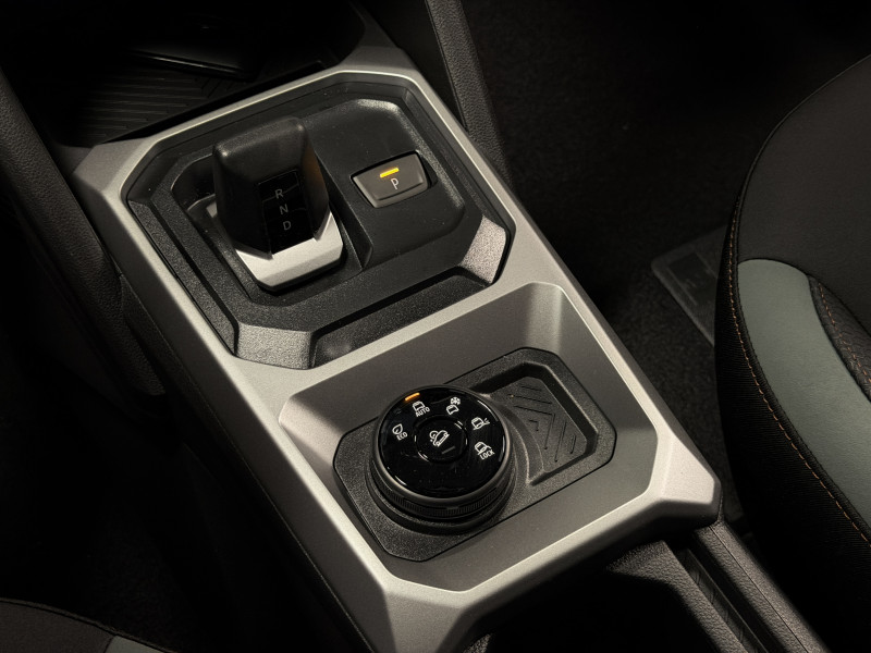 Dacia DUSTER Extreme 4x4 HYBRID-G — photo 20