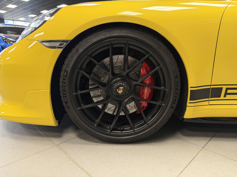 Porsche 911 COUPE (991) Carrera GTS — photo 16