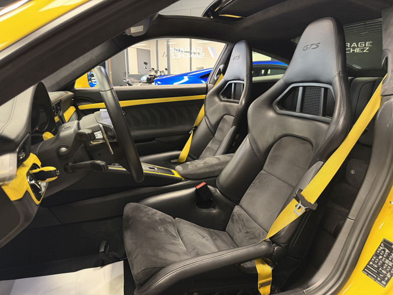 Porsche 911 COUPE (991) Carrera GTS — photo 17