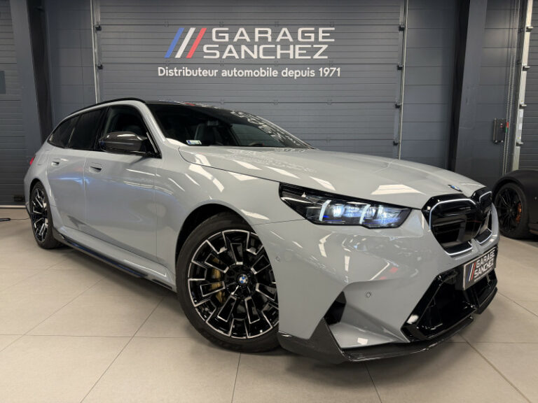 BMW M5 TOURING (G99)