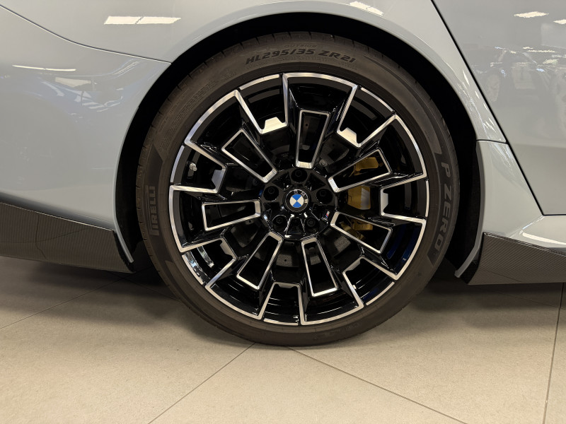 BMW M5 TOURING (G99) — photo 14