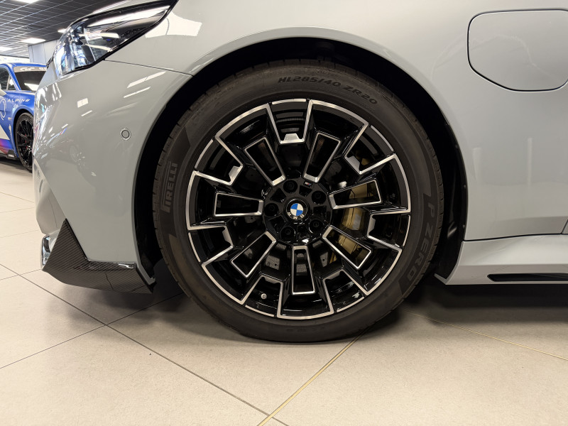 BMW M5 TOURING (G99) — photo 16