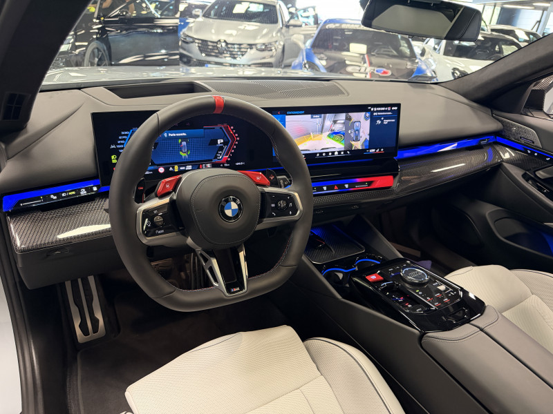 BMW M5 TOURING (G99) — photo 19