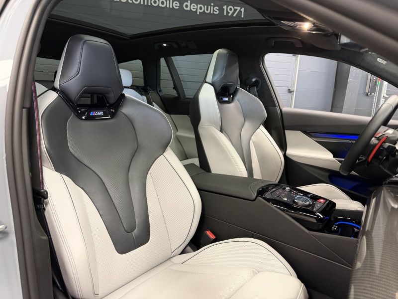 BMW M5 TOURING (G99) — photo 18