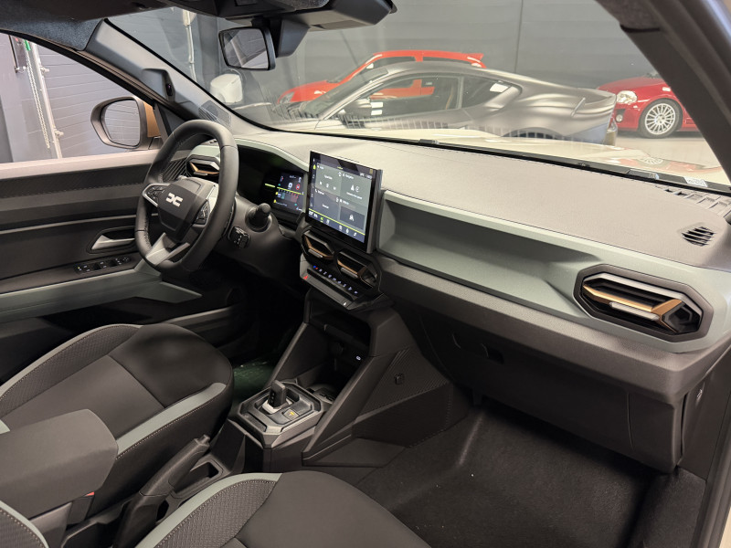 Dacia DUSTER — photo 16