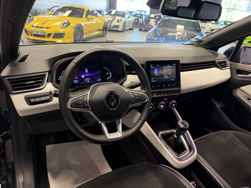 Renault CLIO V Intens — photo 15